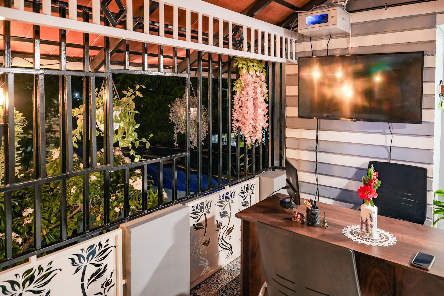 Reception and lounge at Nello's Home Stay